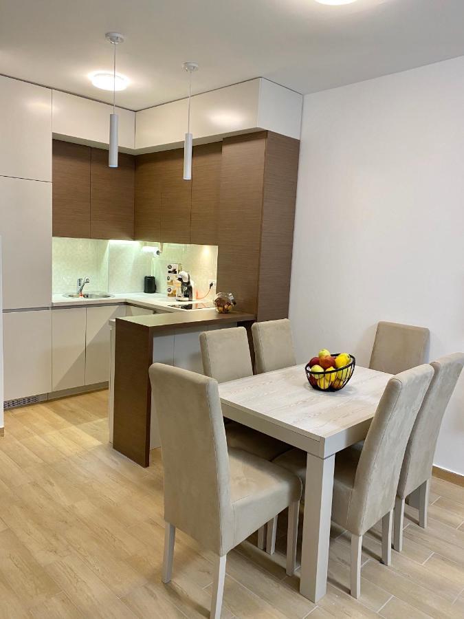 E3 Apartment